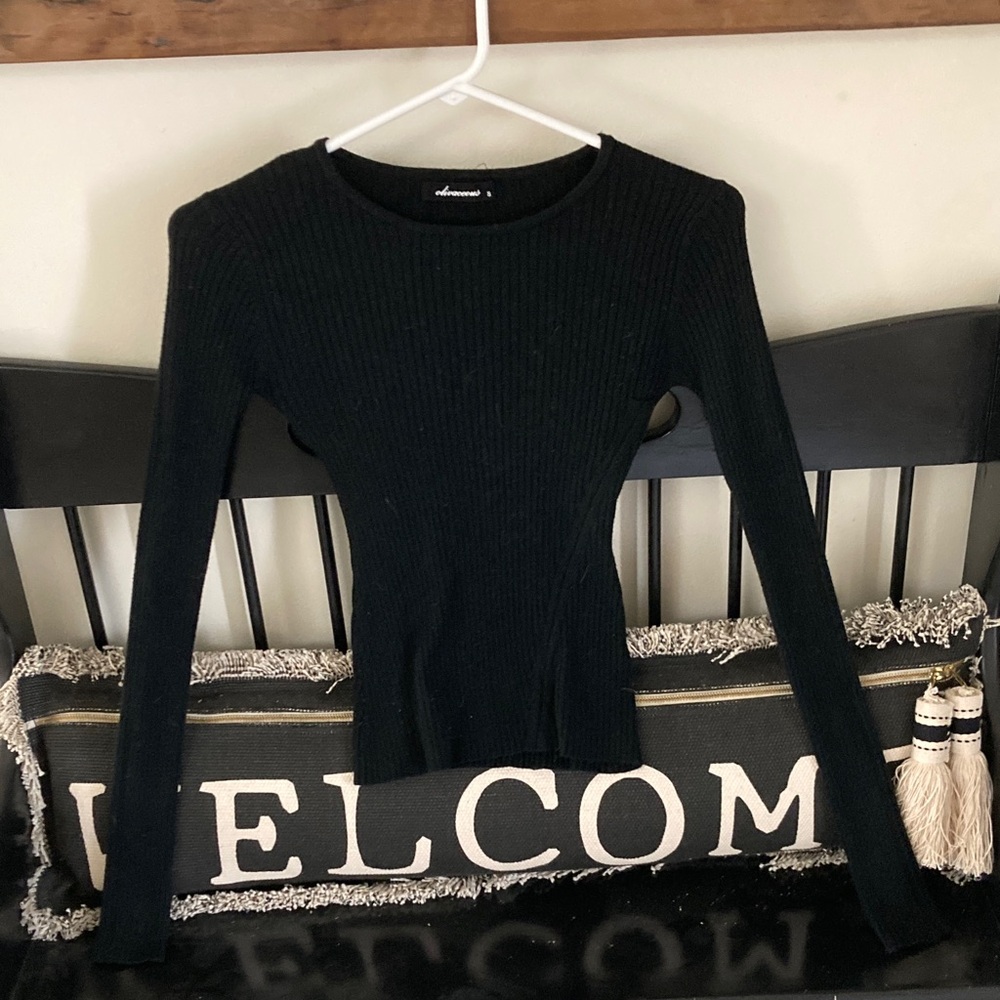 Aritzia Black Ribbed Slim-Fit Long Sleeve Top